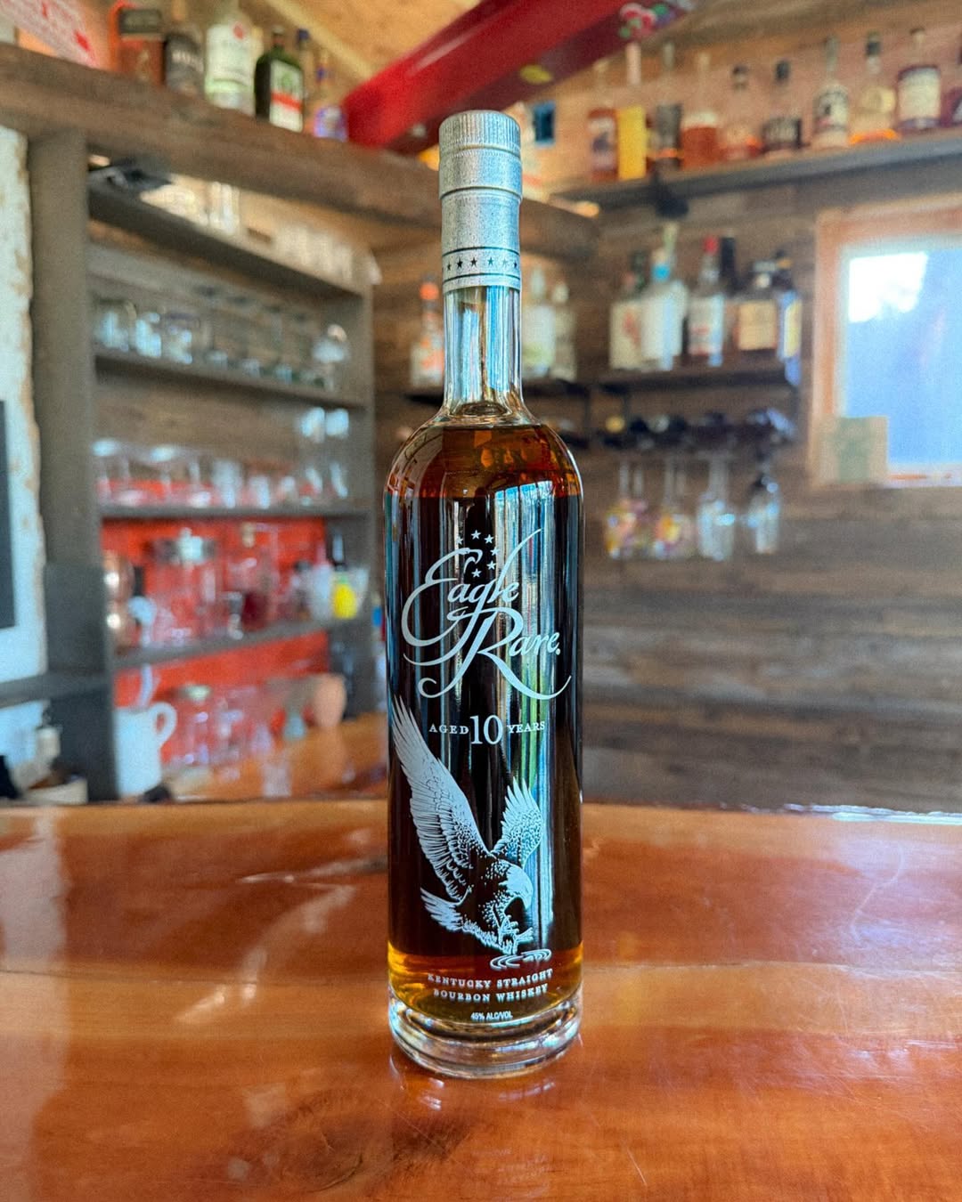Eagle Rare 10 Year Old Kentucky Straight Bourbon Whiskey - 90 Proof (45% ABV)